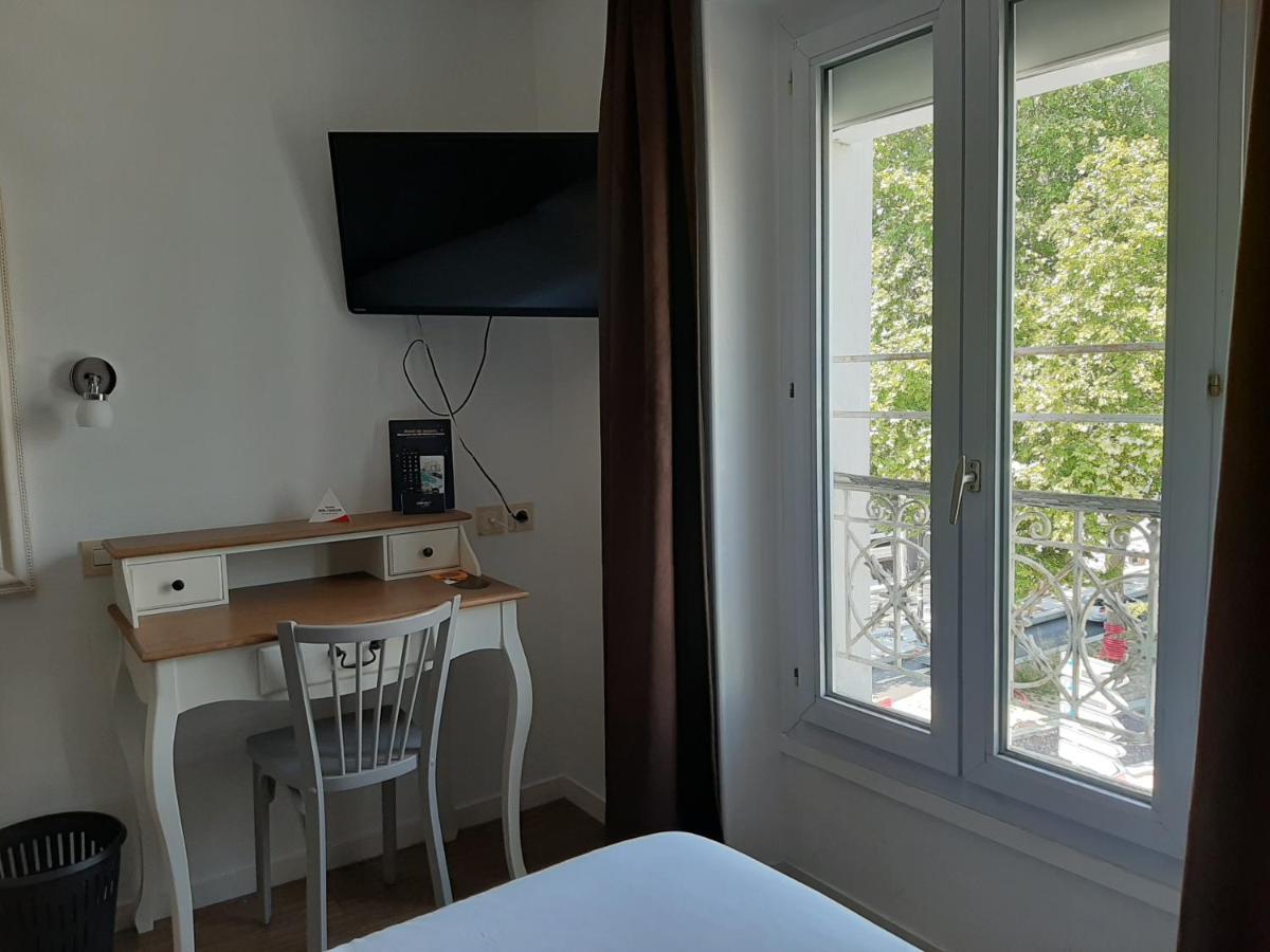 Le Royalty Hotell Angers Exteriör bild