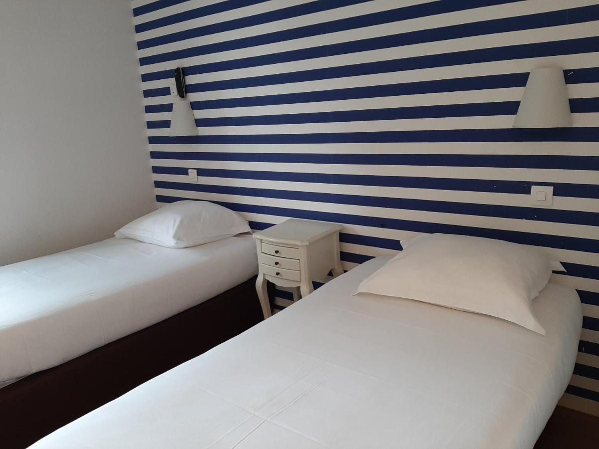 Le Royalty Hotell Angers Exteriör bild