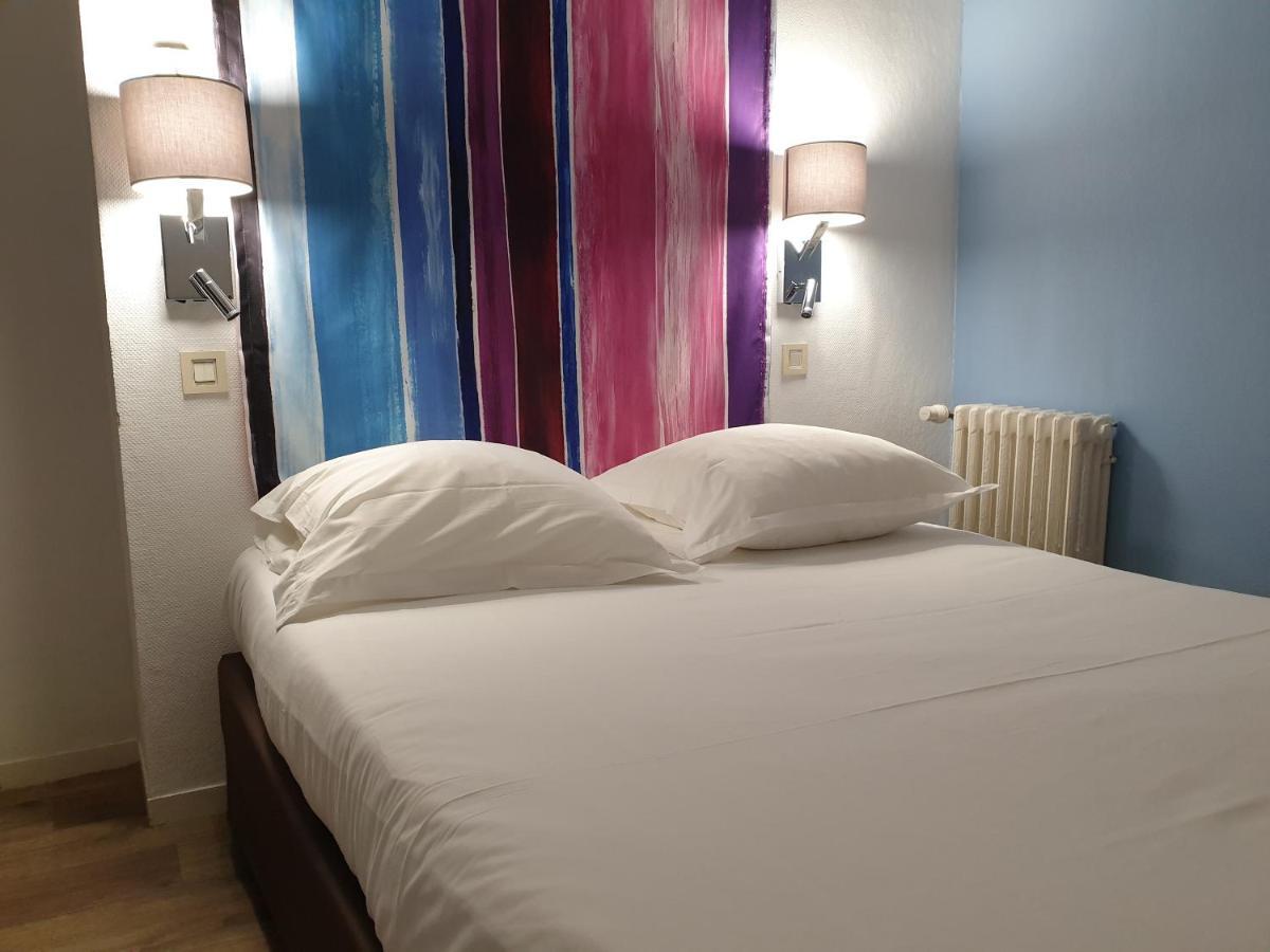 Le Royalty Hotell Angers Exteriör bild