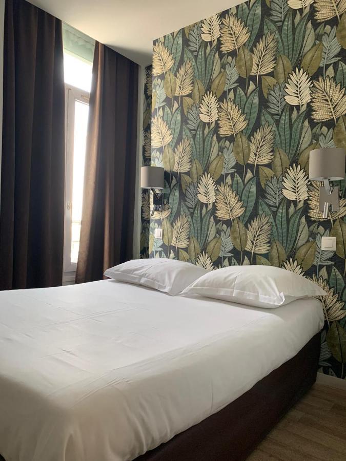 Le Royalty Hotell Angers Exteriör bild